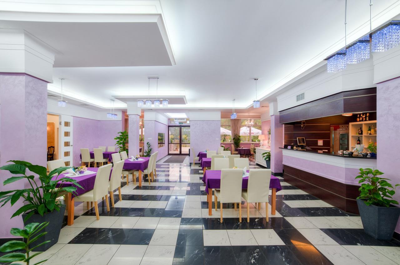Imperium - Hotel Restauracja フィルレイ エクステリア 写真